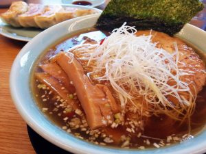 つるる人気ナンバーワン、醤油らー麺