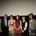 左から菊地健雄監督、主演の荻原みのりさん、久保田紗友さん、準主役のもたいまさこさん、音楽と出演の渡辺シュンスケさん